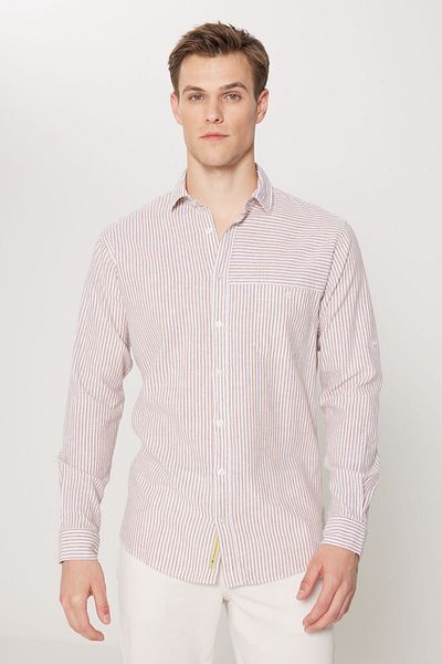 AC&Co / Altınyıldız Classics Ανδρικό πουκάμισο από λινό Comfort Fit - Καφέ-Λευκό ριγέ, Χαλαρή εφαρμογή, Κλασικός γιακάς