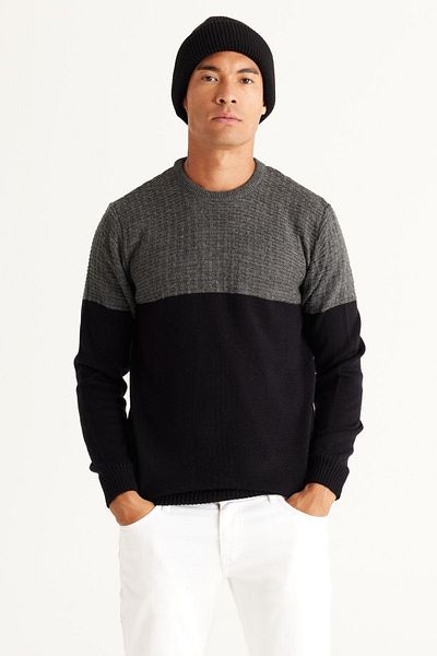 AC&Co / Altınyıldız Classics Anthrazit-schwarzer Standard-Passform-Strickpullover mit normalem Schnitt und Rundhalsausschnitt mit Colorblok-Muster für Herren