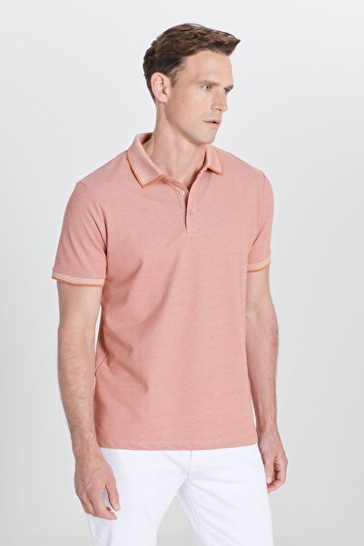AC&Co / Altınyıldız Classics Erkek Çekmeyen Pamuklu Kumaş Slim Fit Dar Kesim Kiremit-Bej Kıvrılmaz Polo Yaka Tişört