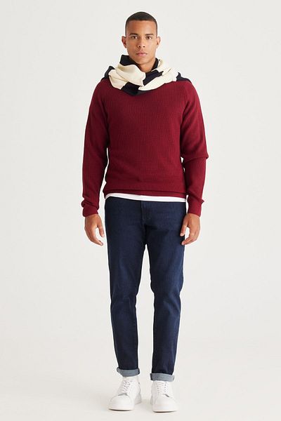 AC&Co / Altınyıldız Classics Bordeauxroter Strickpullover für Herren – Standard-Passform, Rundhalsausschnitt, gemustert