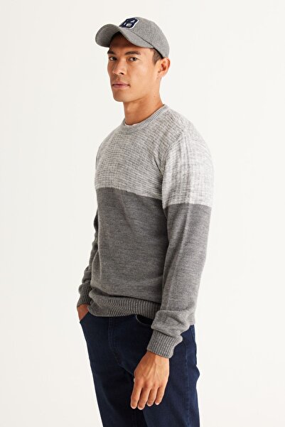 AC&Co / Altınyıldız Classics Pánská šedá Melange Standard Fit Normální střih Posádka Výstřih Colorblok Vzorovaný pletený svetr