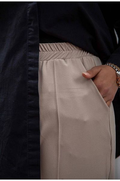 Tesettür Diyarı Beige Women's Dumbbell Crepe Trousers - Striped Fabric