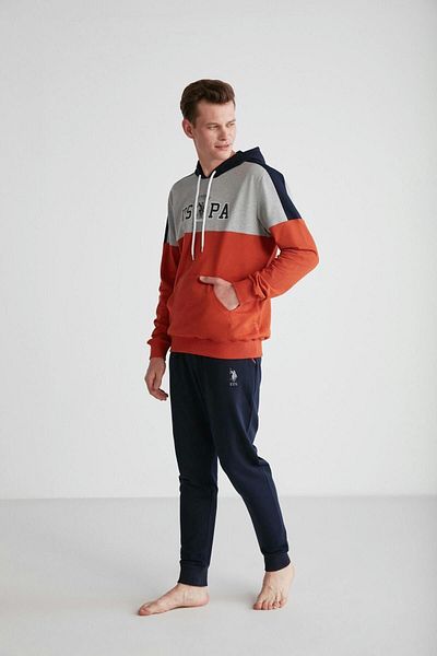 U.S. Polo Assn. ΒΑΣΗ. POLO ASSN. - Σετ ανδρικών πιτζάμες με κουκούλα σε χρώμα τούβλο 024K.A1.8S7.TR1.APL.4.S