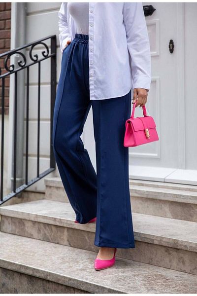 Tesettür Diyarı Navy Blue Women's Dumbbell Crepe Striped Trousers