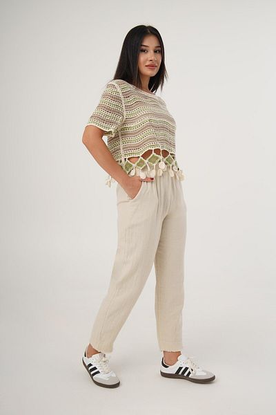 Hipo Trend Tan Crop Knit Model - Short Sleeve