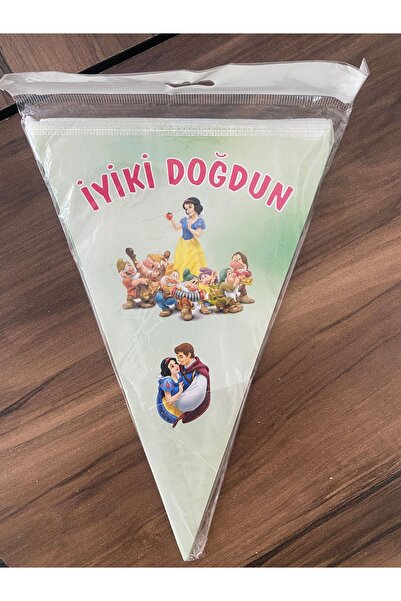 partideyince راية الأميرة القطنية المثلثة