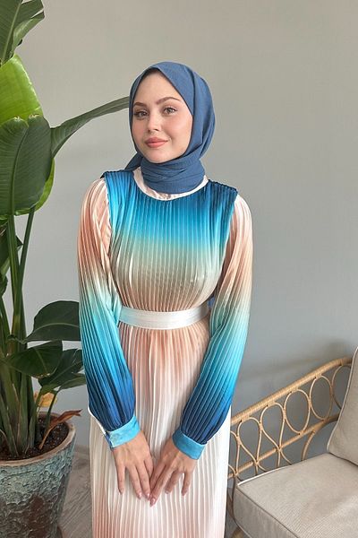 InStyle Μεταβατικό φόρεμα τιρκουάζ σατέν πλισέ