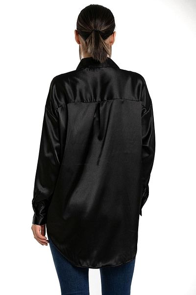 By Wocci Cămașă neagră cu croială casual din satin