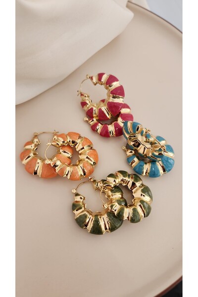 Momos Sallantılı Halka Renkli Mineli Şık Çelik Küpe