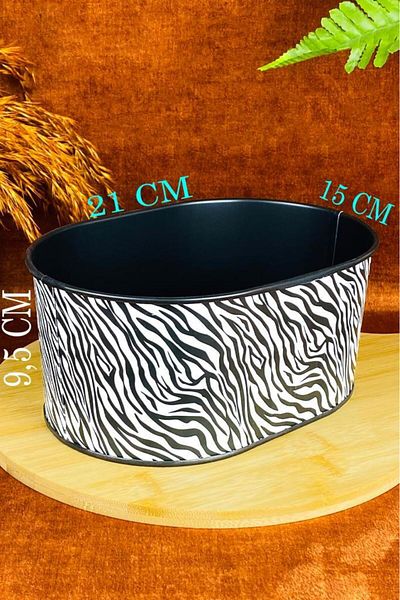 Tiesa Home Zebra Patterned 21cm Small Metal Bread Box