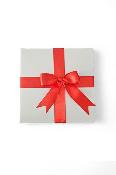 HEDİYEDİYE White Gift Box with Red Ribbon - Empty