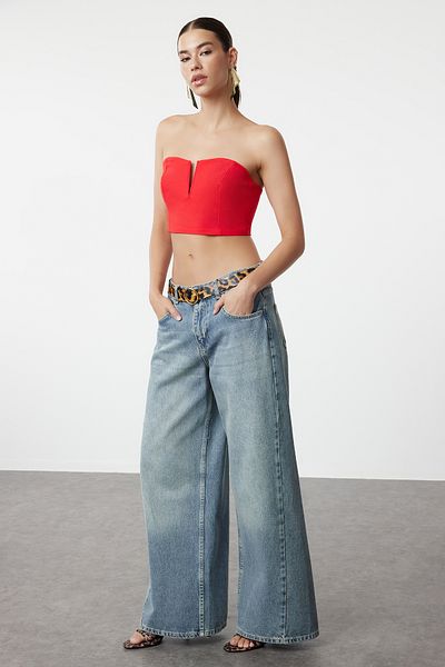 Trendyol Collection TPRSS22BS0065 Modell gefüttertes rotes kurzes Bustier