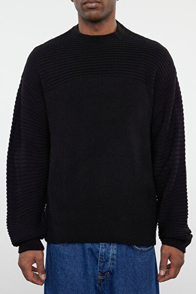 Trendyol Collection Black Unisex Oversize Crew Neck Plain Knitwear Sweater Tmnaw25Kz00004