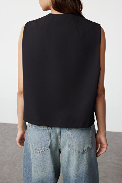 Edit by Trendyol Μαύρο υφαντό γιλέκο με στρογγυλή λαιμόκοψη TEDSS24YE00002