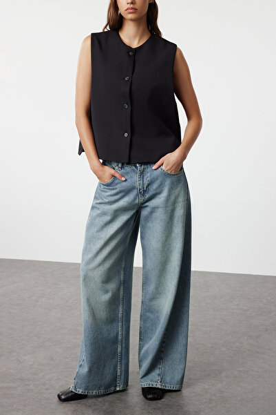 Edit by Trendyol Μαύρο υφαντό γιλέκο με στρογγυλή λαιμόκοψη TEDSS24YE00002