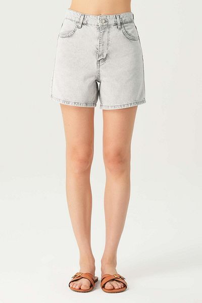 CROSS JEANS High Waist Zippered Light Gray Jean Shorts - C 4534-104