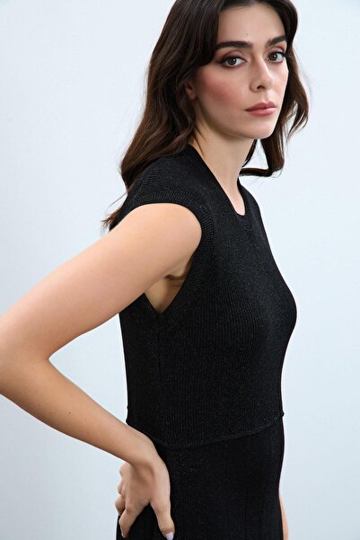 Serianno Yuvarlak Yaka Metalik İpli ElbiseELB9766SİYAH