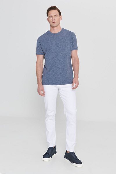 AC&Co / Altınyıldız Classics Marineblau meliertes Slim Fit Herren-T-Shirt aus Baumwolle mit Rundhalsausschnitt