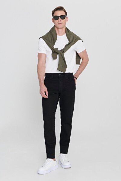 ALTINYILDIZ CLASSICS Schwarze Jeans für Herren im Comfort Fit mit entspanntem Schnitt aus 100 % Baumwolle