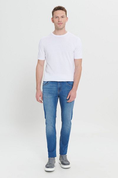 AC&Co / Altınyıldız Classics Marineblaue Slim Fit-Jeans aus Rıss-Baumwoll-Stretch-Denim für Herren