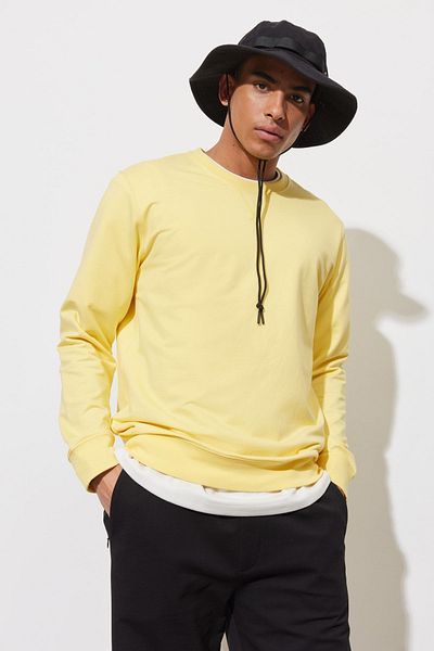 ALTINYILDIZ CLASSICS Gelbes Herren-Sweatshirt mit Standard-Passform und normalem Schnitt und Rundhalsausschnitt