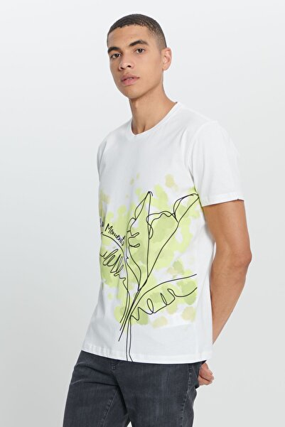 AC&Co / Altınyıldız Classics Ανδρικό λευκό τυπικό μπλουζάκι με κανονική εφαρμογή 100% βαμβακερό και απαλή υφή με στάμπα με λαιμόκοψη