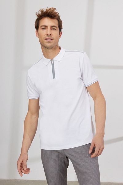 ALTINYILDIZ CLASSICS Weißes Slim-Fit-Kurzarm-T-Shirt für Herren mit Polokragen und schmalem Schnitt