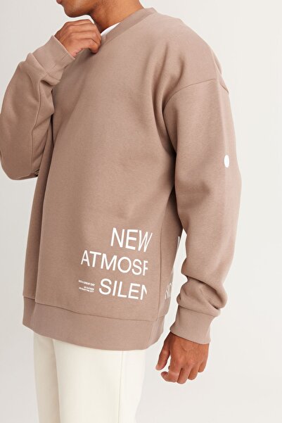 AC&Co / Altınyıldız Classics Ανδρικό μπλουζάκι σε μπεζ σε μεγάλο μέγεθος, χαλαρή κοπή 3 κλωστών, βαμβακερό εμπριμέ φούτερ με φλις μέσα