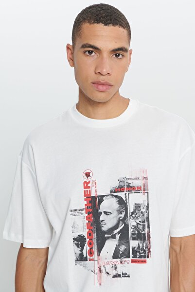 AC&Co / Altınyıldız Classics Білий футболка з принтом "Хрещений батько" з ліцензією на 100 бавовни вільного крою з принтом