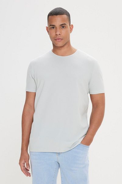 AC&Co / Altınyıldız Classics Flexibles Slim Fit T-Shirt aus Modal mit Rundhalsausschnitt für Herren in Grau