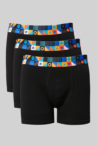 AC&Co / Altınyıldız Classics Schwarzes 3er-Pack flexibler Baumwoll-Boxershorts für Herren mit spezieller Geschenkbox