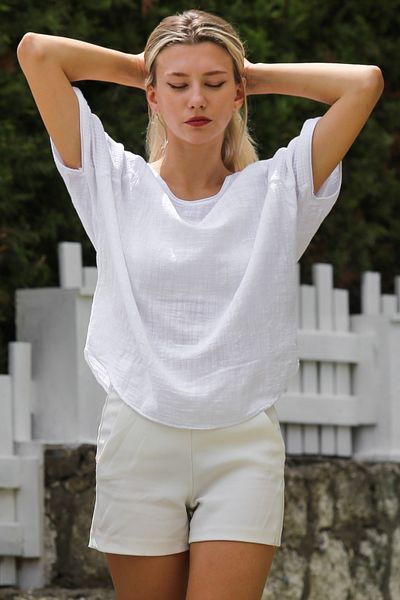 Chiccy Casual Λευκή Υφαντή Μπλούζα - Πισινό γιακά, Κοντό μανίκι