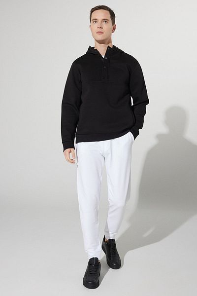 AC&Co / Altınyıldız Classics Weiße, bequeme Herren-Jogginghose mit Standard-Passform und normalem Schnitt und Taschen aus Baumwolle