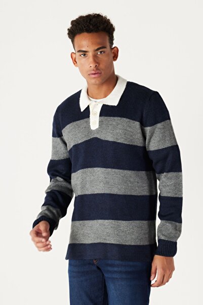 AC&Co / Altınyıldız Classics Чоловічий темно-сірий светр з коміром-поло в смужку з м'яким текстурованим трикотажним коміром На флісі