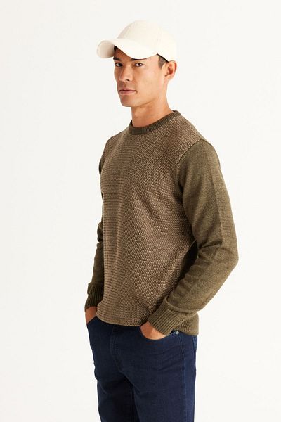 AC&Co / Altınyıldız Classics Khaki-beiger Standard-Passform-Strickpullover mit Rundhalsausschnitt und Wabenmuster für Herren