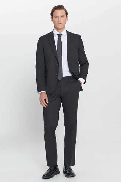 ALTINYILDIZ CLASSICS Men's Black Mono Collar Relaxed Cut Regular Fit Suit