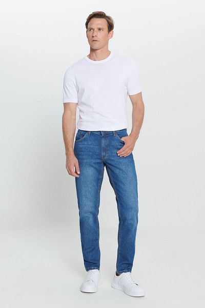 ALTINYILDIZ CLASSICS Blaue Comfort-Fit-Jeans mit entspanntem Schnitt aus 100 % Baumwoll-Denim für Herren