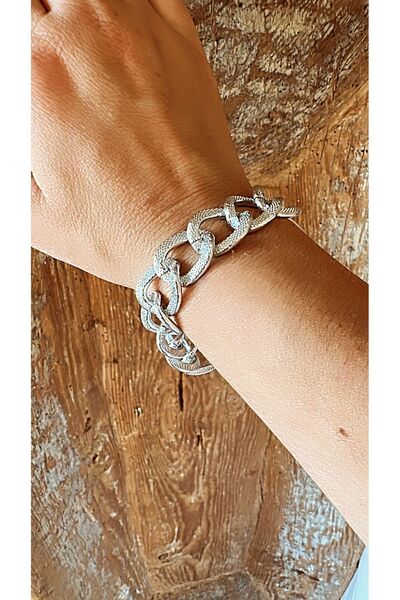 by özllem تصميم سوار سلسلة منقوشة