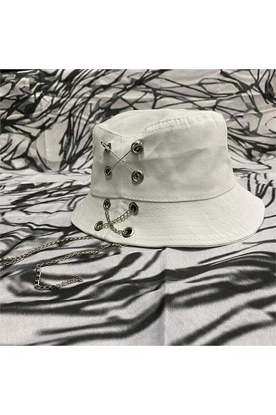 Köstebek White Chain Safety Pin Piercing Bucket Hat
