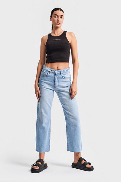 its basic Blue Cropped Cotton Denim Women's Trousers - 100% Alimentación