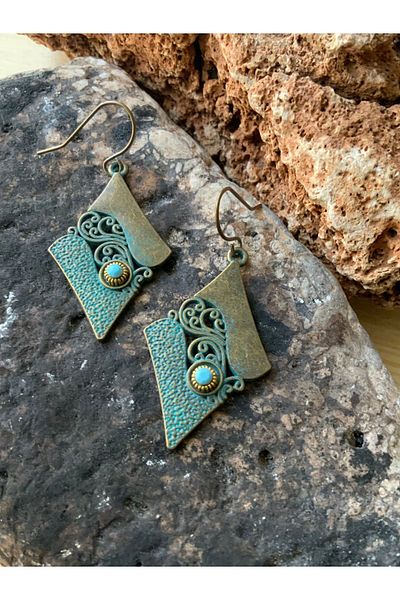 azra takı tasarım Ethnic authentic, antique, blue beaded, swinging women's earrings.