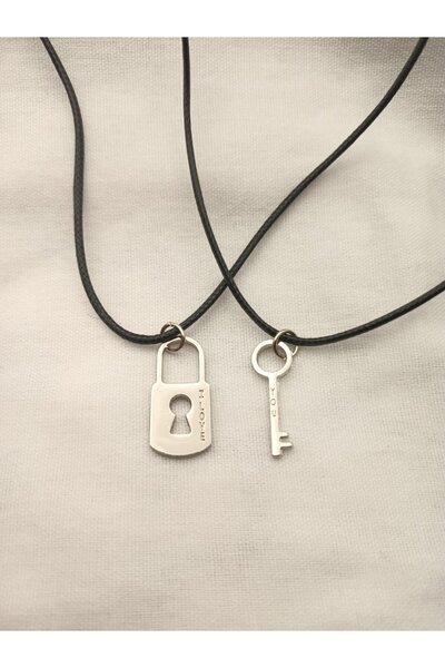 Herşey Nota قلادة مزدوجة مع ثقب ومفتاح قفل مزدوج