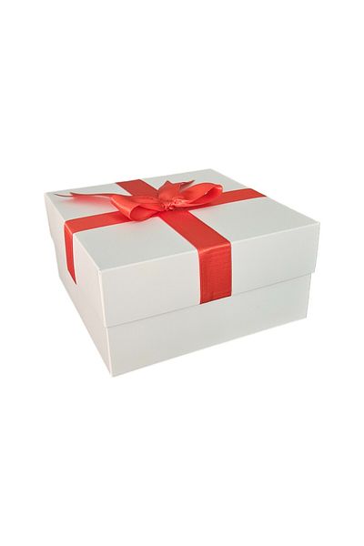HEDİYEDİYE White Gift Box with Red Ribbon - Empty