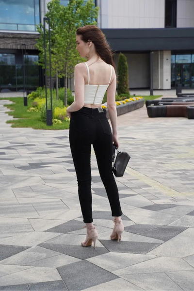 polle High WaiSt and Colorful BUCHA JEANS - Super Black