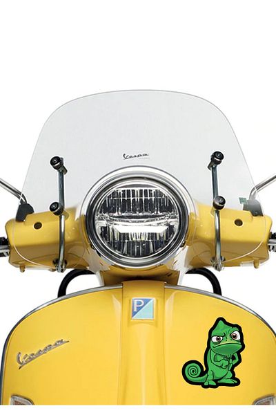MegaSticker Autocolant verde Geko șopârlă pentru mașină, motocicletă, cască, laptop, sticlă 14x12 cm