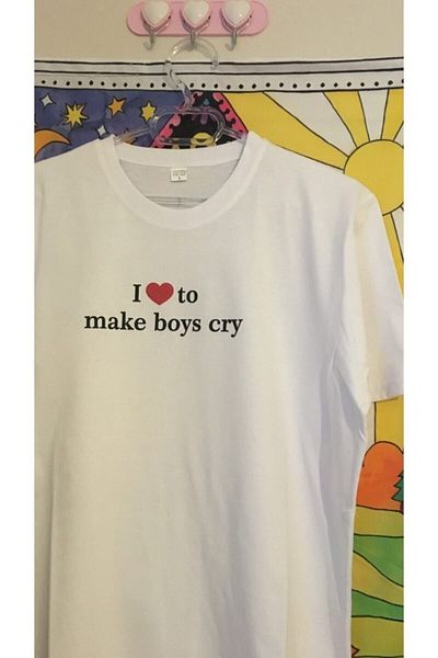 Jozia Κάντε τους αγόρια να κλαίνε Τυπωμένο T-Shirt