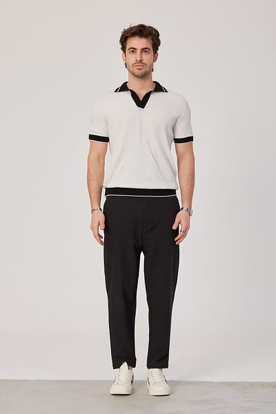 NOMARC Tricou alb-negru din tricotaj cu guler cu dungi
