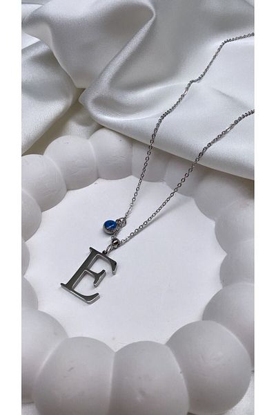 Accessories قلادة من الفولاذ بحرف E لون فضي