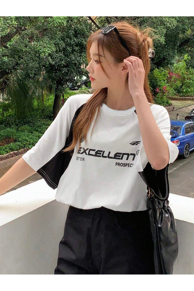 EVIus Μπλουζάκι με ρετρό στάμπα Y2K με μανίκια με λεπτομέρεια με λαιμόκοψη