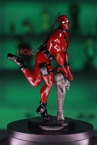 GÜRCÜ 3D Deadpool Figürü 18 cm